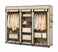 Freistehender Kleiderschrank aus Metallrohr mit Stoffverkleidung Beige